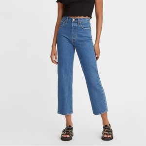 Levi’s EUC Ribcage Straight Ankle Jeans Women’s Size 32